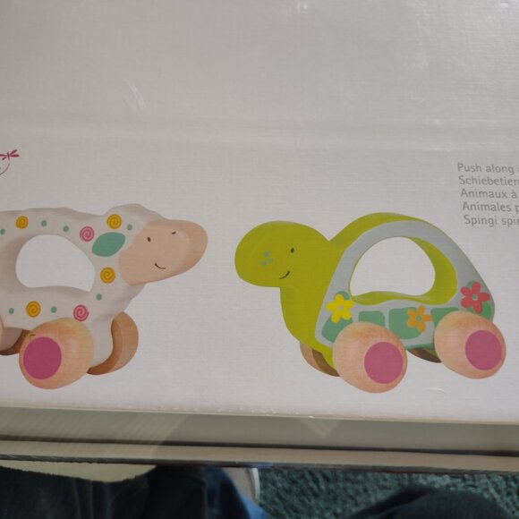 GOKI Push-along animals - Turtle and Sheep - Picture 2 of 4